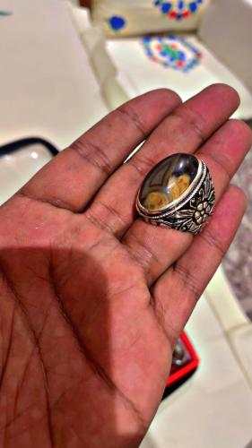 حجر عقيق يمني مصور