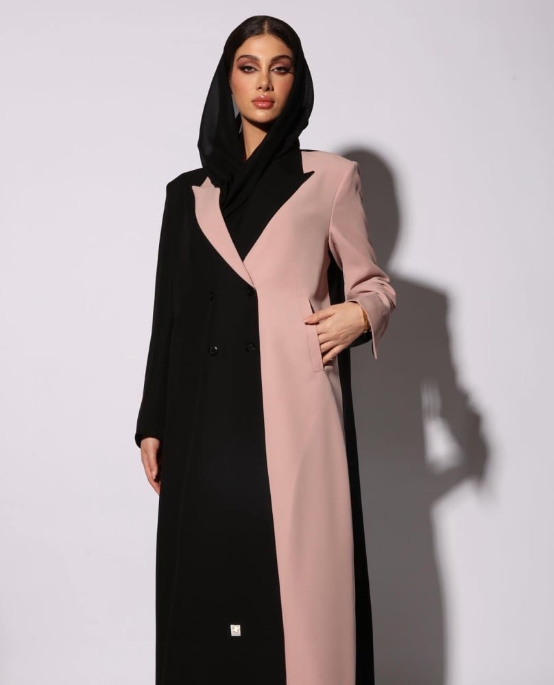 كريب باللون الاسود و الوردي