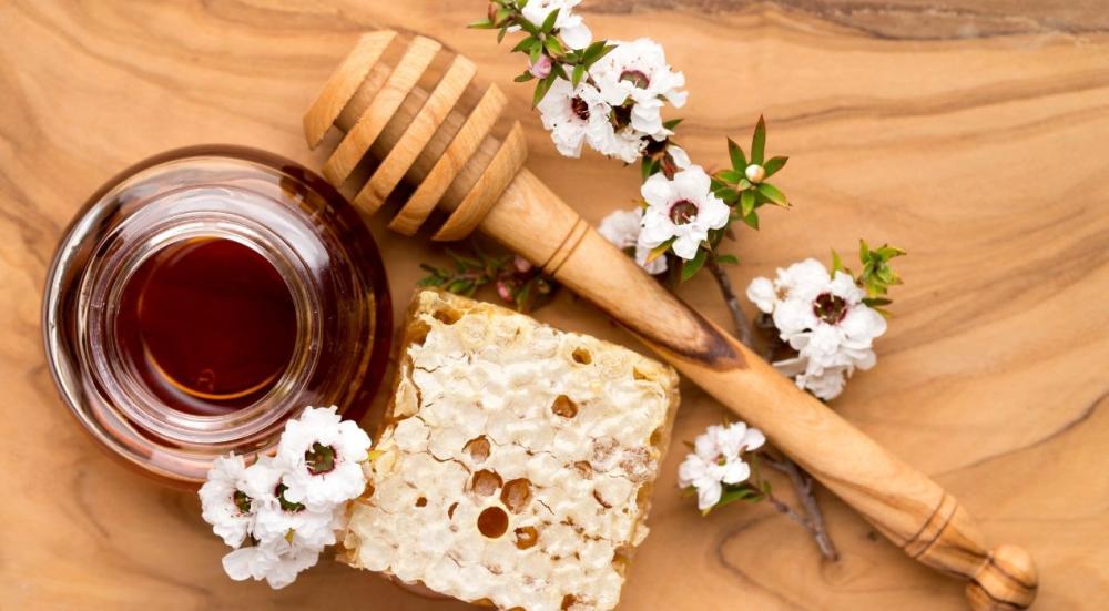السعرات الغذائية للعسل وكيف تؤثر علي نظامك الغذائي