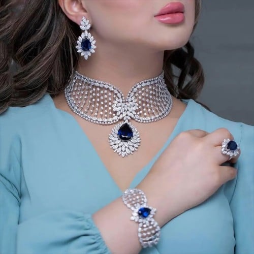 طقم فضي مخنق (عدة الوان)