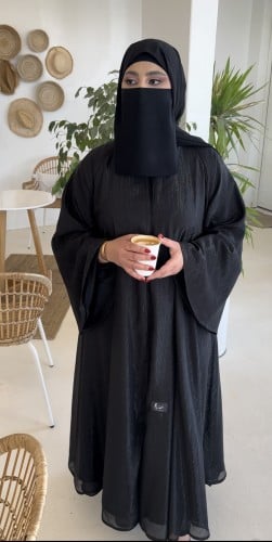 عباية دبل كلوش بقماش لامع فخم