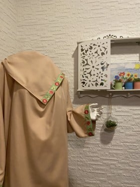 شرشف رداء الصلاة - لف مفتوح - مشمشي بكلفة خضرا