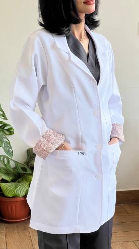 Mini flowers labcoat