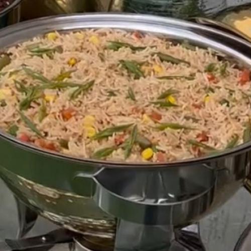 سخان رز صيني بالخضار المقلية Chinese rice with fried vegetables
