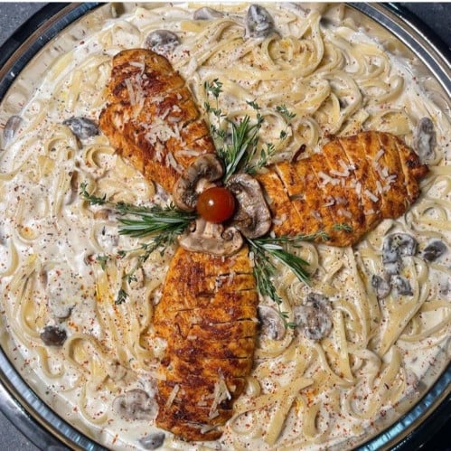 سخان فيتوتشيني بالكريمة Fettuccine