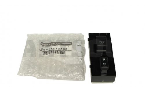 ازرار قزاز انفنتي باب يمين 2008 /2019 QX70/FX