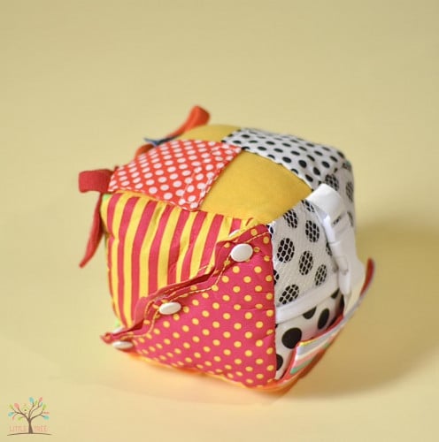 مكعب قماش مهارات حسية | Sensory Skills Fabric Cube