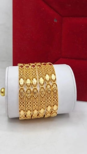 بناجر نسائية مطليه ذهب 6 حبات