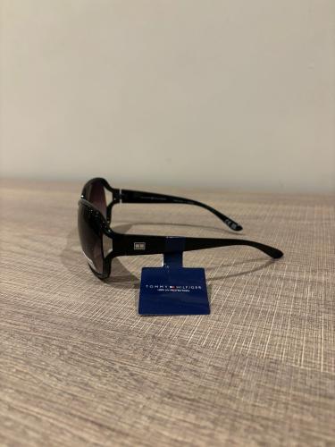 نظاره من Tommy hilfiger