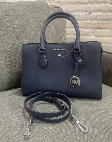 حقيبة من Michael Kors