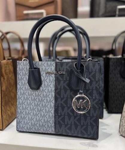 حقيبة من Michael Kors