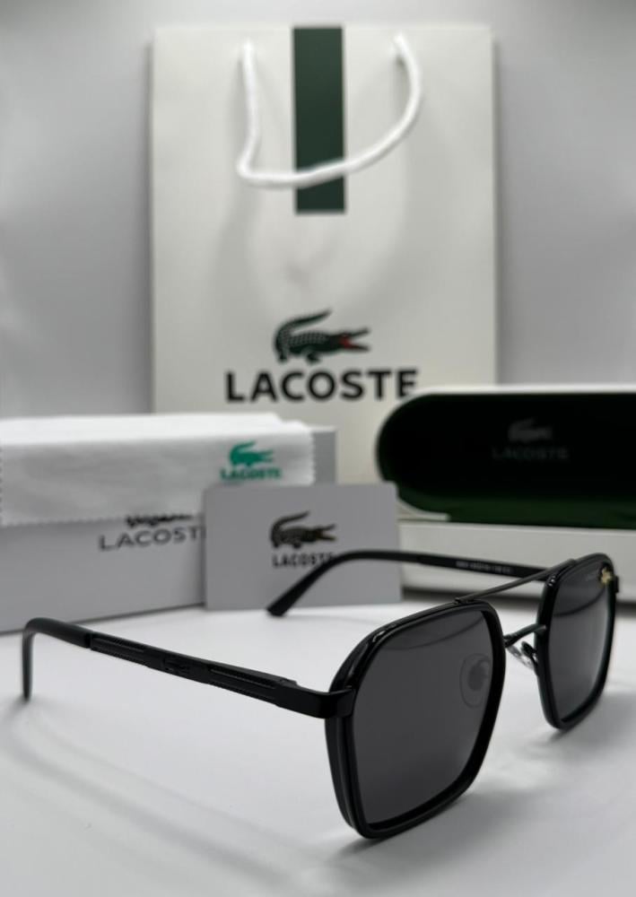 نظارة ماركة لاكاوست