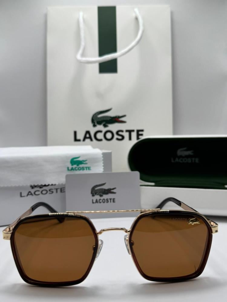 نظارة ماركة لاكاوست