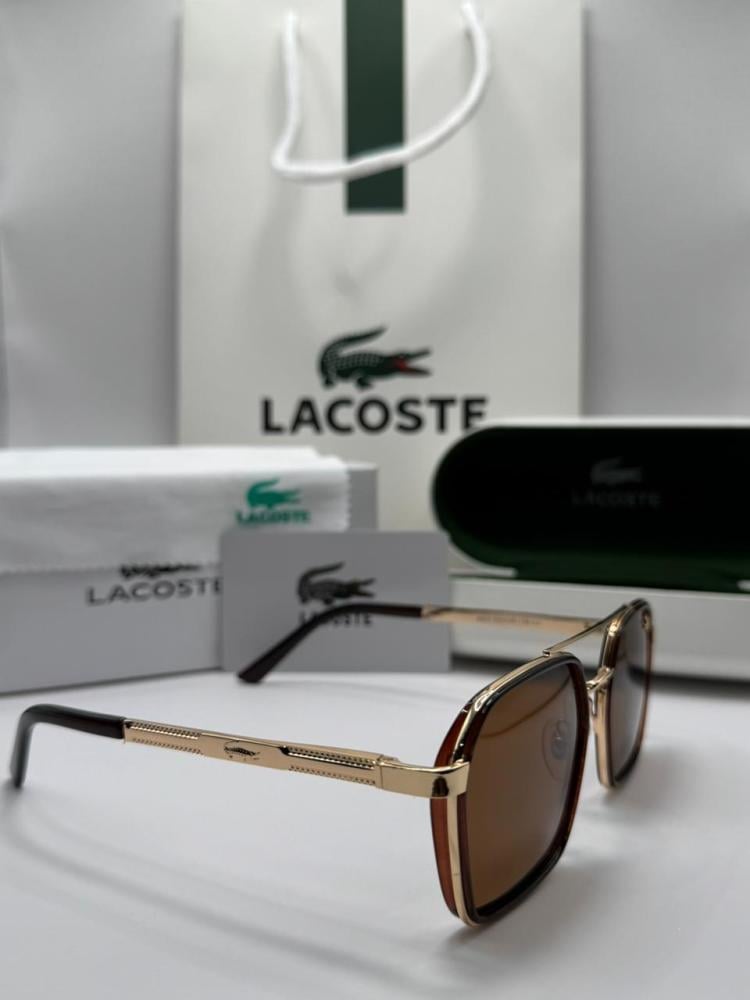 نظارة ماركة لاكاوست