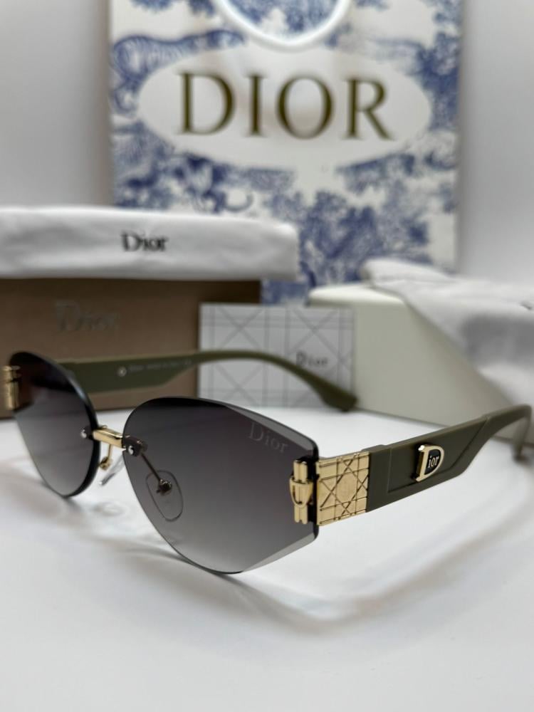 نظارة ماركة ديور