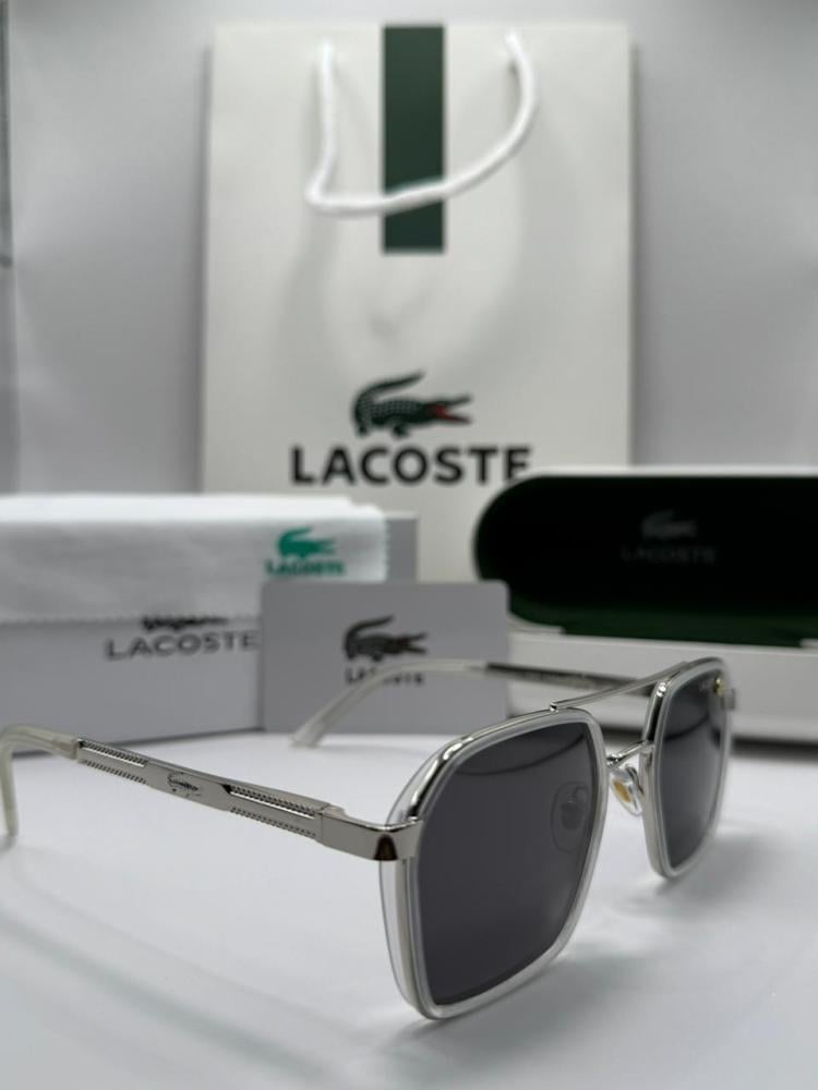 نظارة ماركة لاكاوست