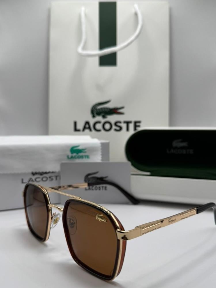 نظارة ماركة لاكاوست