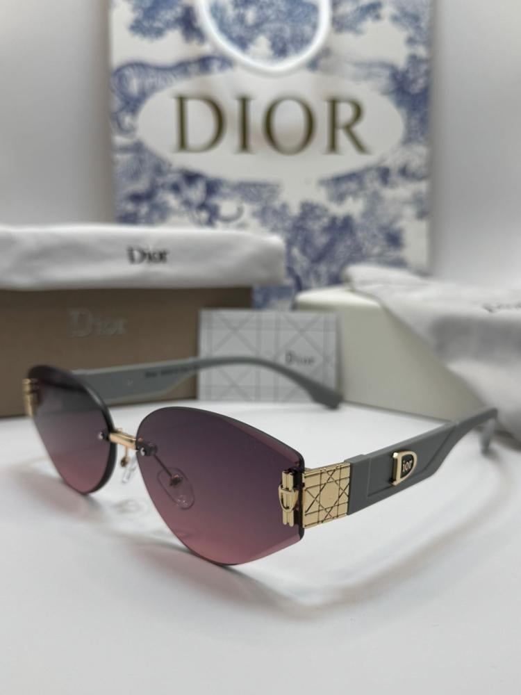 نظارة ماركة ديور