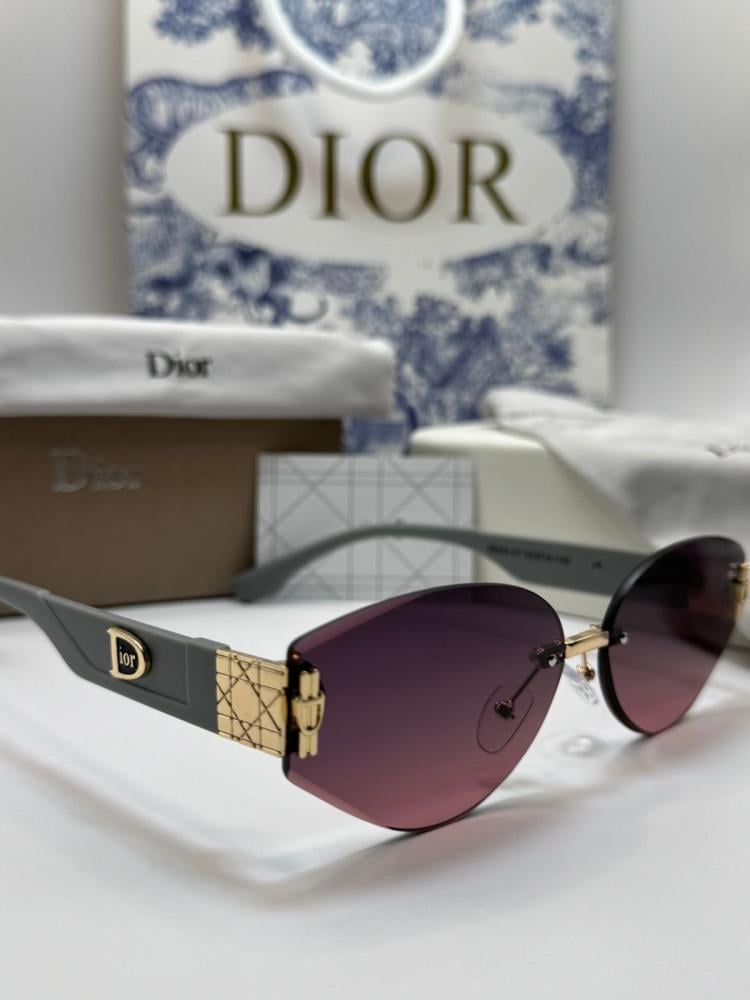 نظارة ماركة ديور