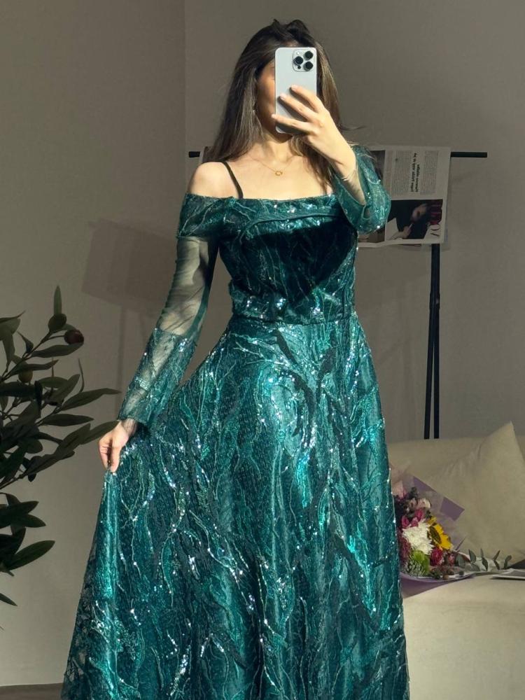 فستان  سهره راقي بتطير فخم