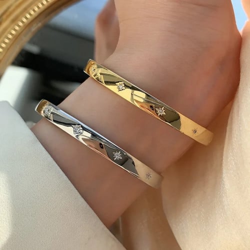 اساور Mujer النسائية