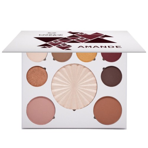 ميك اوفر 22 - مجموعة أماند كونتور للوجه وهايلايتر إضاءة بودرة -M3602