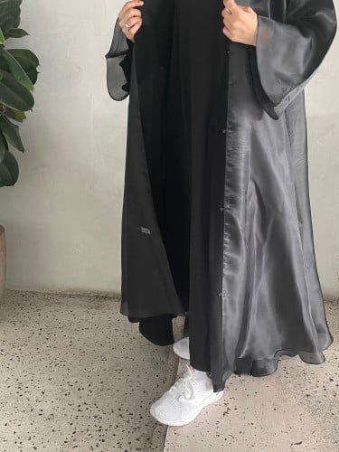 ناصعة