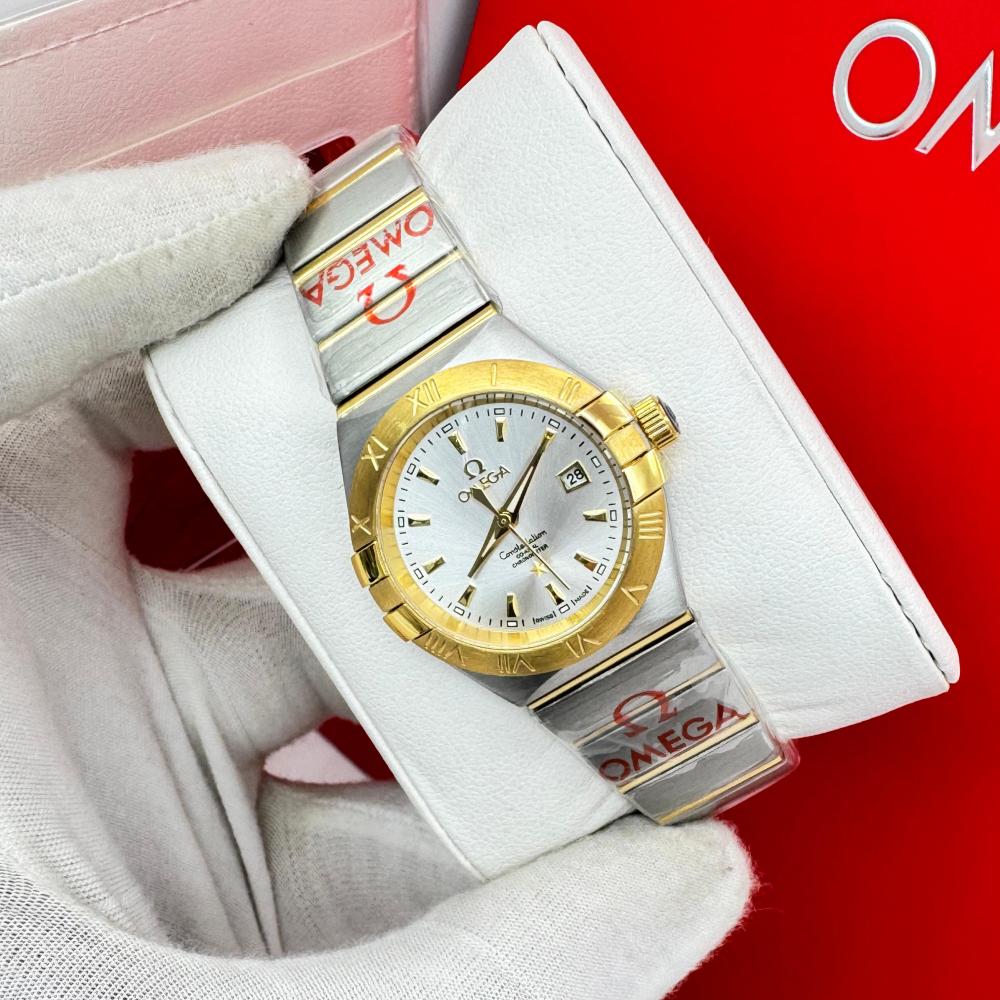 ساعة أوميغا كونستليشن