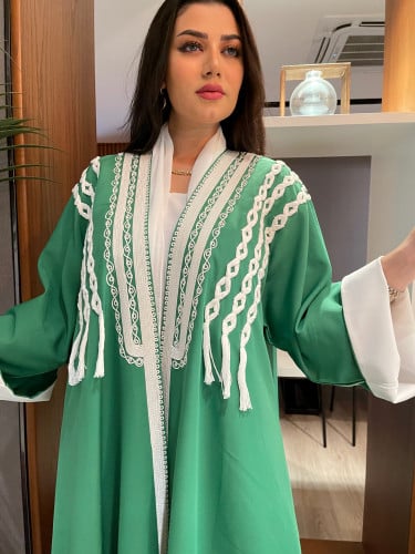 عبايه مع طرحة