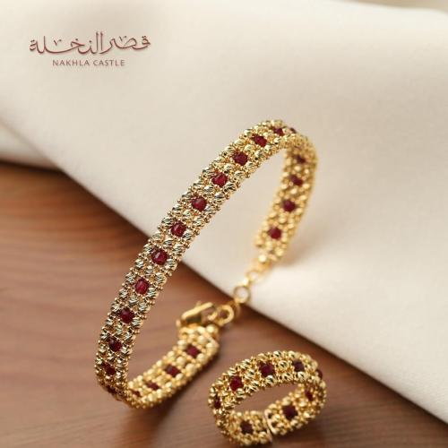 أسورة وخاتم ذهب عيار 21 الوزن 14.75