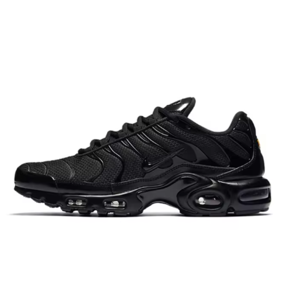 Nike Air Max Plus Triple TN ala alrayeq