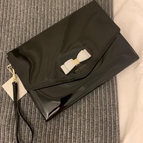 Pouch Ted Baker  - أصغر من A4