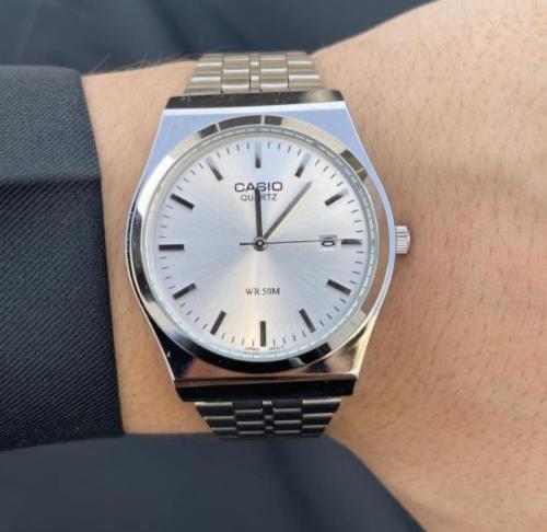 ساعة كاسيو casio MTP ابيض