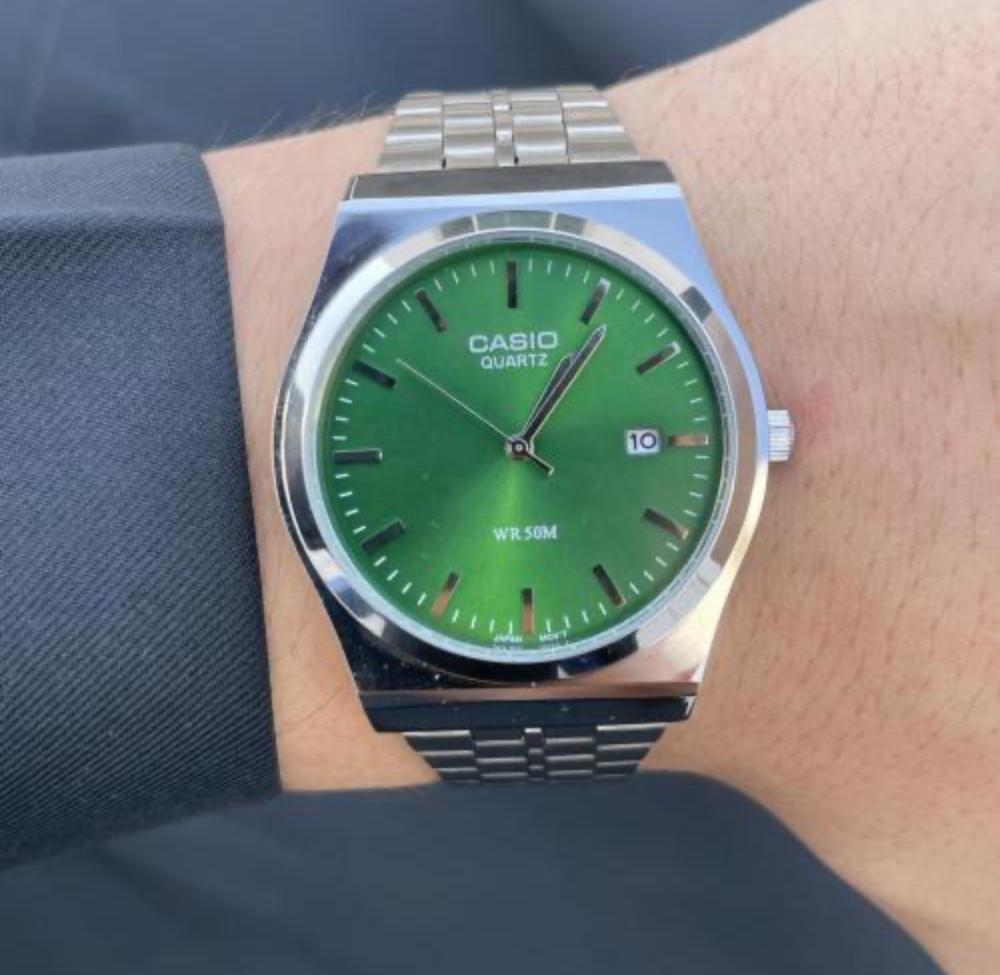 ساعة كاسيو casio MTP اخضر