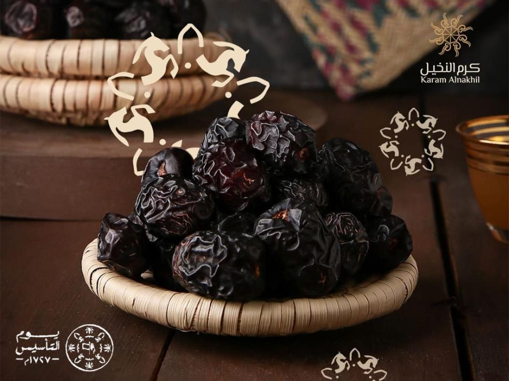 فوائد الإفطار على التمر والماء