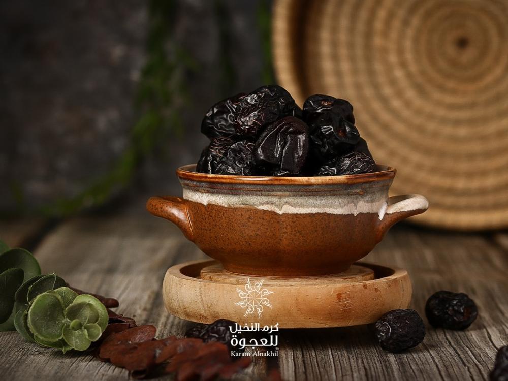 Discover the Difference Between Ajwa Dates and Other Dates