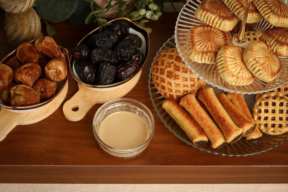 طريقة تقديم التمر في المناسبات طريقة تقديم التمر في المناسبات