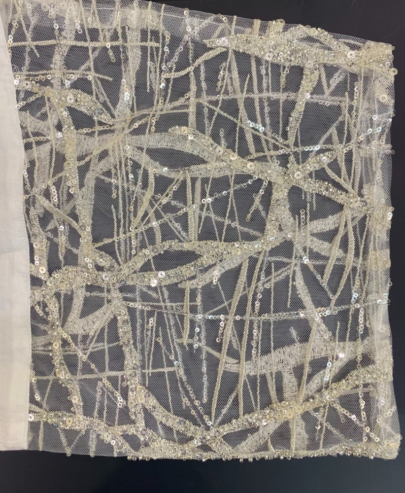 الابيض (تطريز الكم)
