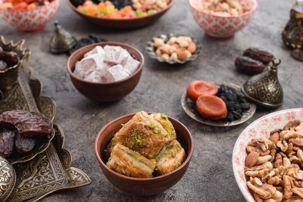 ما هو الفرق بين الحلوى البحرينية والحلويات الشرقية الأخرى؟