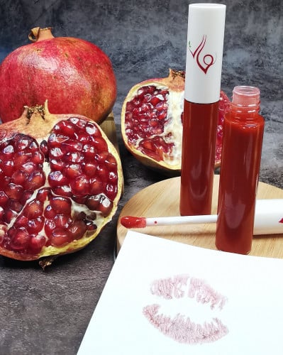 ملمع شفاه طبيعي