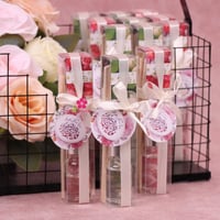 توزيعات 12 فواحة مع الثيم وستاند الورد