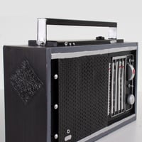 تحفة حديد بشكل راديو