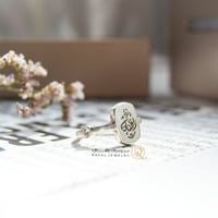 خاتم ملكي - حجر صغير مرصع بلزركون البراق فضه ايطال...