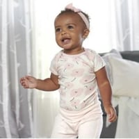 بنطال بناتي 3 قطع ماركة Gerber