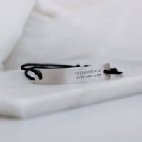 اساور حب تصميم أنيق حسب اختيارك