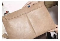 شنطة باوتش تشيل لابتوب 13 انش واوراق a4 مقاسها 37*...