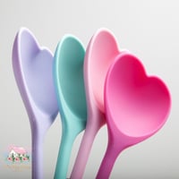 4685 ملعقة سيليكون بشكل قلب بألوان الباستيل