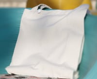 كيس قماشي فاخر بزخرفة تراثية