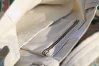 كيس قماشي فاخر بزخرفة تراثية