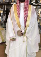 بشت رجالي ملكي رسمي لون أبيض دقة ملكيه قماش صوف 80...